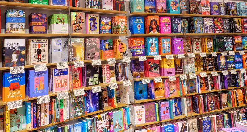 bookshop london feature image (shutterstock)