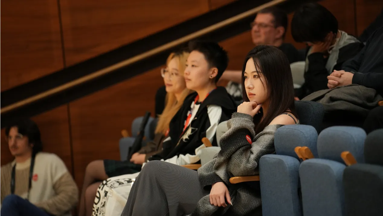 Audience members at Lee Kang-sheng's public talk.