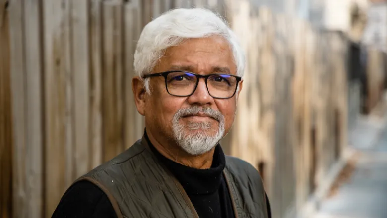 amitav ghosh (no branding)