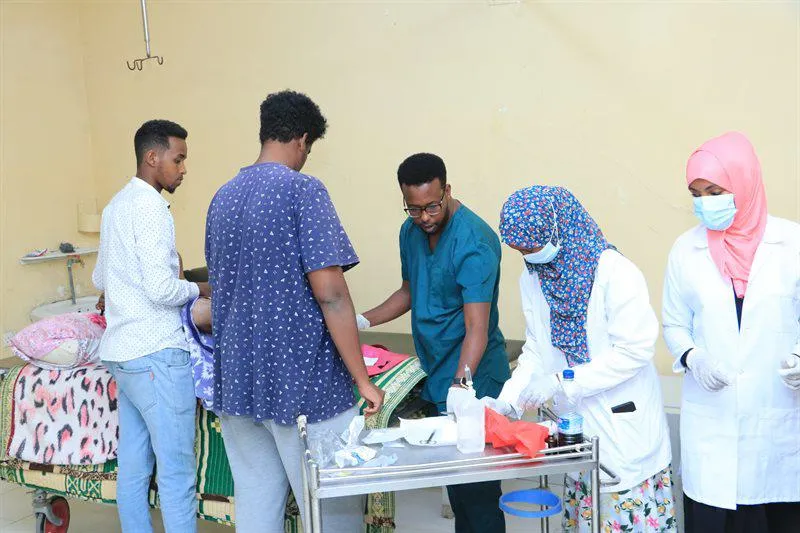 Healthworkers and patient emergency ward HGH Somaliland