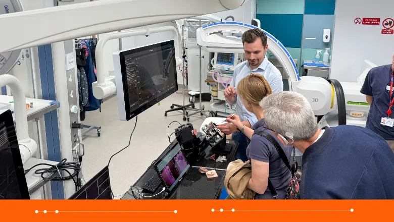 Dr Lukas giving a demo at the PPIE Workshop