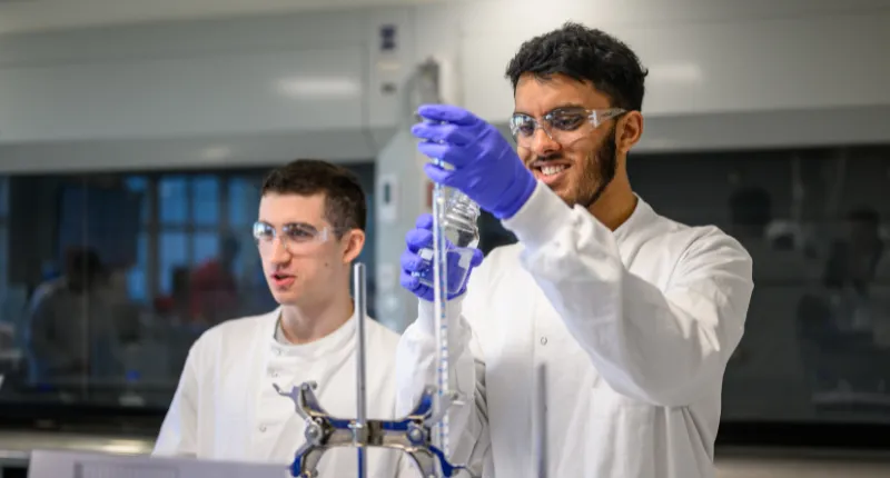 Two King's students doing chemistry experiment