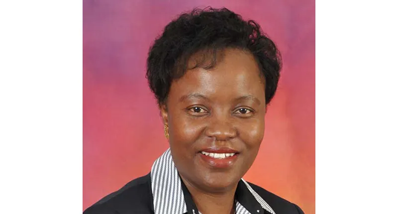 Headshot of a woman smiling at the camera