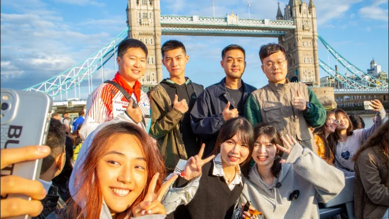 King's students enjoying a Welcome to King's boat tour of London