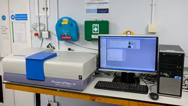 SRF Horiba Fluoromax-4 Spectrofluorometer