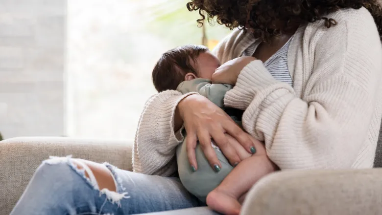 Breastfeeding mum