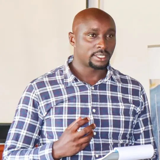 Amos Muthiuru