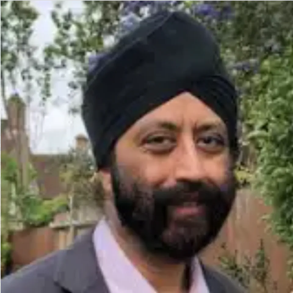 Dr Baljinder Mankoo